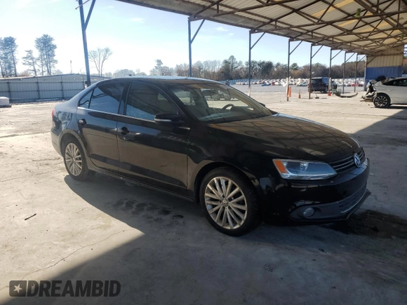 2012 Volkswagen Jetta Sedan SEL w/Sunroof with VIN 3VWLX7AJ2CM304776, listed as a Copart auction lot 86025554 with 103,784 mi miles and Salvage Title. Bid and sale history available at carsss.com. Image 4.