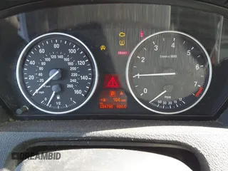 2008 BMW X5 3.0si z VIN 5UXFE43598L002171, wystawiony jako IAAI lot #42385920 z przebiegiem 234 795 mil mil oraz . Historia ofert i sprzedaży dostępna na DreamBid. Obrazek 7.