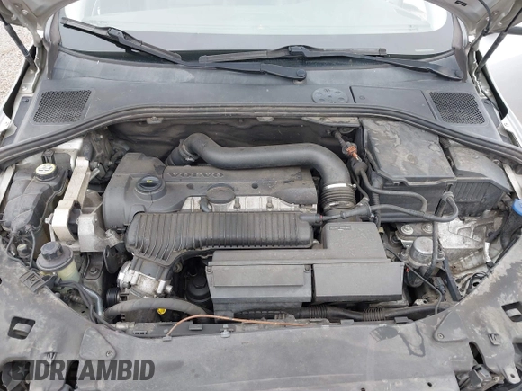 2012 Volvo S60 T5 with VIN YV1622FS8C2127445, listed as a IAAI auction lot 42408477 with 166,124 mi miles and . Bid and sale history available at DreamBid. Image 10.