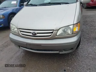 2001 Toyota Sienna LE with VIN 4T3ZF13CX1U367504, listed as a IAAI auction lot 42111583 with 302,801 mi miles and . Bid and sale history available at DreamBid. Image 6.