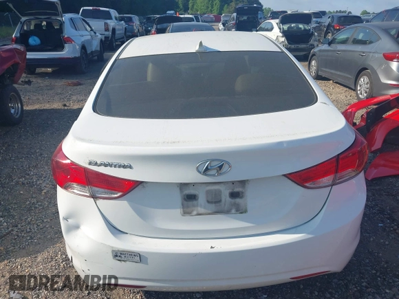 2013 Hyundai Elantra GLS z VIN 5NPDH4AE2DH324863, wystawiony jako IAAI lot #42177395 z przebiegiem 140 197 mil mil oraz . Historia ofert i sprzedaży dostępna na DreamBid. Obrazek 16.