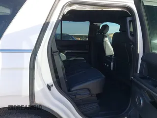 2018 Ford Expedition XLT with VIN 1FMJU1HT5JEA18863, listed as a IAAI auction lot 41815687 with 96,544 mi miles. Bid and sale history available at carsss.com. Image 8.