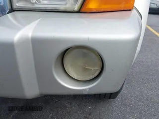2006 Jeep Commander Limited с VIN 1J8HG58N76C359714, выставлен на аукционе IAAI как лот 42623888 с пробегом 132 101 миль миль и . История ставок и продаж доступна на DreamBid. Изображение 12.
