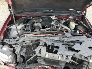 2015 GMC Sierra 2500HD Denali z VIN 1GT120E81FF157605, wystawiony jako Copart lot #48822405 z przebiegiem 135 338 mil mil oraz Szkoda całkowita • Salvage title. Historia ofert i sprzedaży dostępna na DreamBid. Obrazek 11.