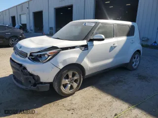 2017 Kia Soul with VIN KNDJN2A24H7447225, listed as a Copart auction lot 82084444 with 113,742 mi miles and Salvage Title. Bid and sale history available at carsss.com. Image 1.