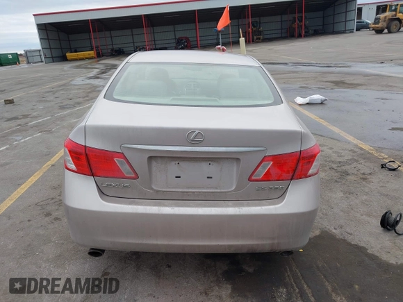2007 Lexus ES 350 with VIN JTHBJ46G272110174, listed as a IAAI auction lot 41629467 with 105,232 mi miles. Bid and sale history available at carsss.com. Image 16.