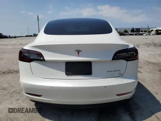 2021 Tesla Model 3 Long Range z VIN 5YJ3E1EB7MF093184, wystawiony jako Copart lot #58060385 z przebiegiem 51 678 mil mil oraz Nie do naprawy • Non repairable. Historia ofert i sprzedaży dostępna na DreamBid. Obrazek 6.