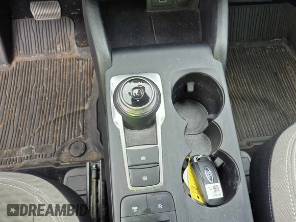 2022 Ford Escape SE z VIN 1FMCU0G65NUB40925, wystawiony jako IAAI lot #42841804 z przebiegiem 54 950 mil mil oraz . Historia ofert i sprzedaży dostępna na DreamBid. Obrazek 9.