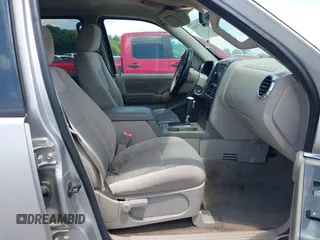 2006 Ford Explorer XLT z VIN 1FMEU63E96UA54379, wystawiony jako IAAI lot #42277129 z przebiegiem 285 795 mil mil oraz . Historia ofert i sprzedaży dostępna na DreamBid. Obrazek 5.