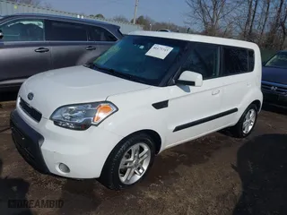 2010 Kia Soul + with VIN KNDJT2A2XA7041347, listed as a IAAI auction lot 41673345 with 138,322 mi miles. Bid and sale history available at carsss.com. Image 17.
