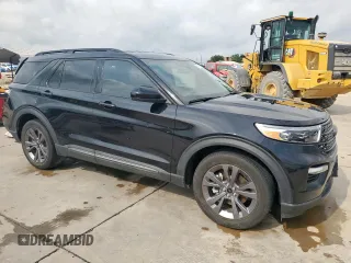 2022 Ford Explorer XLT z VIN 1FMSK7DH0NGC47671, wystawiony jako Copart lot #54669975 z przebiegiem 36 271 mil mil oraz Czysty tytuł • Clean title. Historia ofert i sprzedaży dostępna na DreamBid. Obrazek 4.