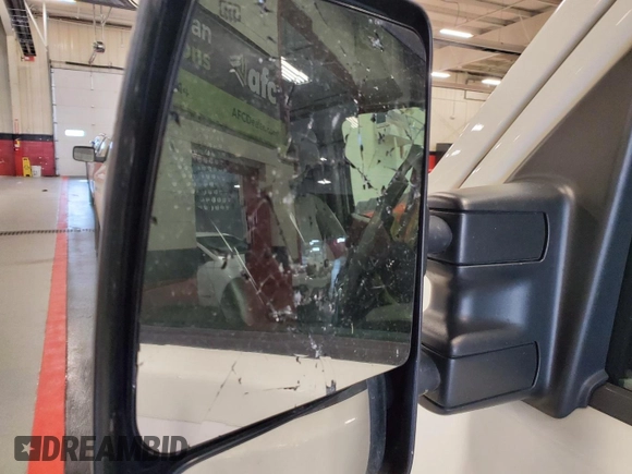 2019 Nissan NV SV z VIN 1N6AF0KY3KN807301, wystawiony jako IAAI lot #42479676 z przebiegiem 145 285 mil mil oraz . Historia ofert i sprzedaży dostępna na DreamBid. Obrazek 19.