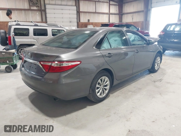 2017 Toyota Camry XLE with VIN 4T1BF1FK0HU639629, listed as a IAAI auction lot 42083171 with 68,809 mi miles and . Bid and sale history available at DreamBid. Image 4.