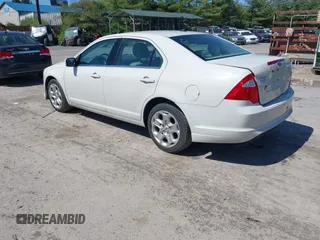 2011 Ford Fusion SE with VIN 3FAHP0HA5BR265484, listed as a IAAI auction lot 42095227 with 81,664 mi miles. Bid and sale history available at carsss.com. Image 3.