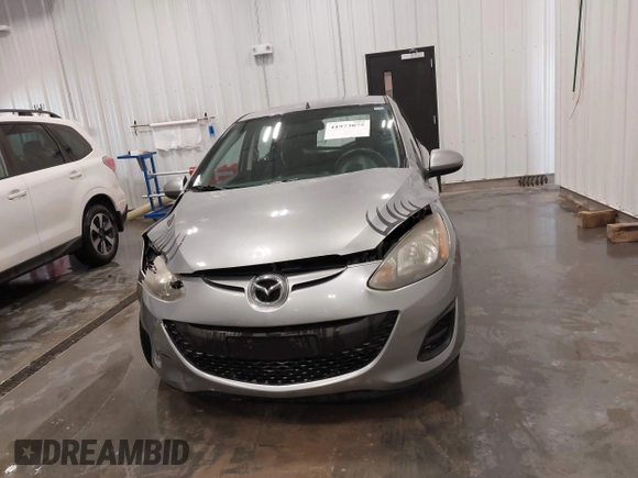 2014 Mazda 2 Sport with VIN JM1DE1KY3E0174566, listed as a IAAI auction lot 41973075 with 126,772 mi miles. Bid and sale history available at carsss.com. Image 12.