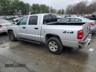 2007 Dodge Dakota SLT with VIN 1D7HW48K37S119907, listed as a Copart auction lot 84241844 with 205,967 mi miles and Clean Title. Bid and sale history available at carsss.com. Image 2.