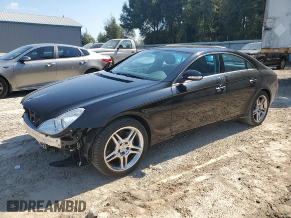 2006 Mercedes-Benz CLS-Class with VIN WDDDJ75X86A024956, listed as a Copart auction lot 75820984 with 70,754 mi miles and Salvage Title. Bid and sale history available at carsss.com. Image 1.