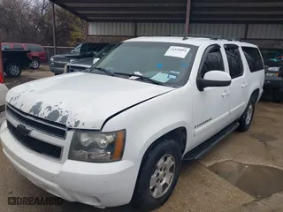 2007 Chevrolet Suburban LT with VIN 3GNFC16007G185565, listed as a IAAI auction lot 41555894 with 1 mi miles. Bid and sale history available at carsss.com. Image 2.