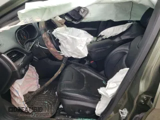 2021 Jeep Cherokee Latitude Lux with VIN 1C4PJMMX8MD110383, listed as a Copart auction lot 50702295 with 67,941 mi miles and Salvage Title. Bid and sale history available at DreamBid. Image 7.