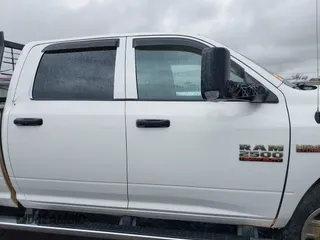 2015 Ram 2500 Tradesman z VIN 3C6TR5H29FG558981, wystawiony jako IAAI lot #41944923 z przebiegiem 262 459 mil mil oraz . Historia ofert i sprzedaży dostępna na DreamBid. Obrazek 13.