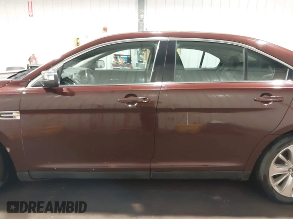 2010 Ford Taurus Limited с VIN 1FAHP2FW5AG145717, выставлен на аукционе IAAI как лот 42503027 с пробегом 203 995 миль миль и . История ставок и продаж доступна на DreamBid. Изображение 14.