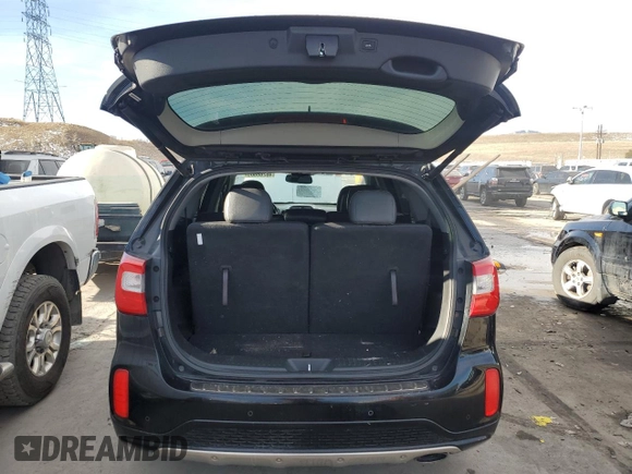 2015 Kia Sorento SX with VIN 5XYKWDA79FG647624, listed as a Copart auction lot 46268605 with 67,745 mi miles and Clean Title. Bid and sale history available at carsss.com. Image 6.