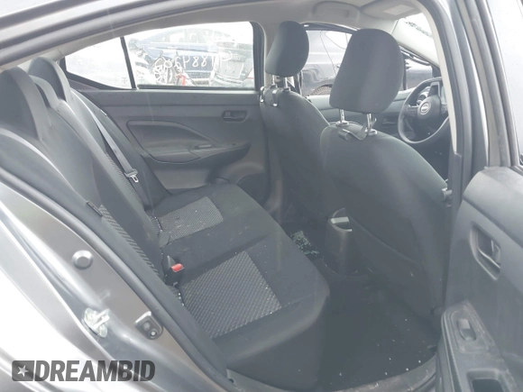 2023 Nissan Versa S z VIN 3N1CN8DV5PL861385, wystawiony jako IAAI lot #41884202 z przebiegiem 21 427 mil mil oraz . Historia ofert i sprzedaży dostępna na DreamBid. Obrazek 8.