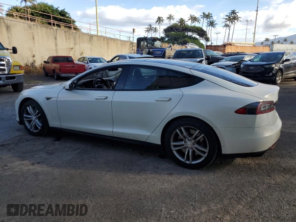2013 Tesla Model S with VIN 5YJSA1AC8DFP10890, listed as a Copart auction lot 60735174 with 51,847 mi miles and Clean Title. Bid and sale history available at DreamBid. Image 2.