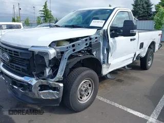 2024 Ford F-250 XL with VIN 1FTBF2BA2RED61478, listed as a IAAI auction lot 42238749 with 28,707 mi miles and . Bid and sale history available at DreamBid. Image 6.