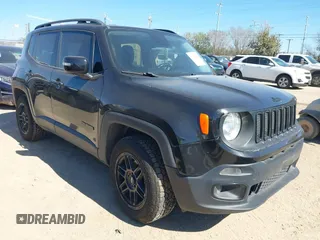 2016 Jeep Renegade Latitude with VIN ZACCJBBT1GPD65532, listed as a IAAI auction lot 41642242 with 124,608 mi miles. Bid and sale history available at carsss.com. Image 1.