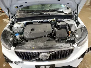 2024 Volvo XC40 Plus Bright Theme с VIN YV4L12UE8R2232520, выставлен на аукционе Copart как лот 42527955 с пробегом 12 975 миль миль и Списание • Salvage title. История ставок и продаж доступна на DreamBid. Изображение 12.