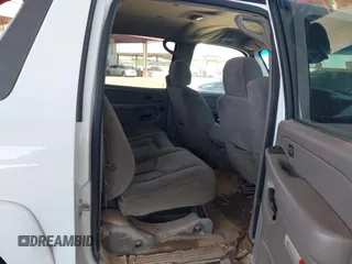 2006 Chevrolet Avalanche Z71 z VIN 3GNEK12Z36G125295, wystawiony jako IAAI lot #42242865 z przebiegiem 149 735 mil mil oraz . Historia ofert i sprzedaży dostępna na DreamBid. Obrazek 8.