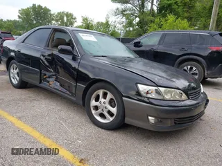 2001 Lexus ES 300 z VIN JT8BF28G315112461, wystawiony jako IAAI lot #42347231 z przebiegiem 201 446 mil mil oraz . Historia ofert i sprzedaży dostępna na DreamBid. Obrazek 1.