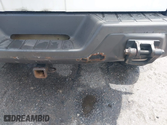 2007 Hummer H3 SUV with VIN 5GTDN13E878157795, listed as a IAAI auction lot 42131431 with 181,916 mi miles. Bid and sale history available at carsss.com. Image 6.