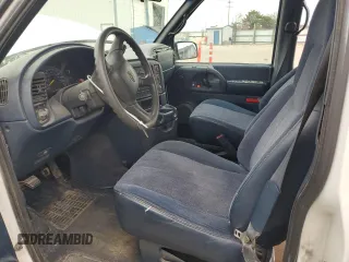 2000 Chevrolet Astro with VIN 1GNEL19W7YB206577, listed as a Copart auction lot 50245365 with Not Provided miles and Salvage Title. Bid and sale history available at carsss.com. Image 7.