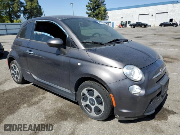 2017 FIAT 500e с VIN 3C3CFFGE1HT598411, выставлен на аукционе Copart как лот 58774295 с пробегом 73 573 миль миль и Чистый • Clean title. История ставок и продаж доступна на DreamBid. Изображение 4.