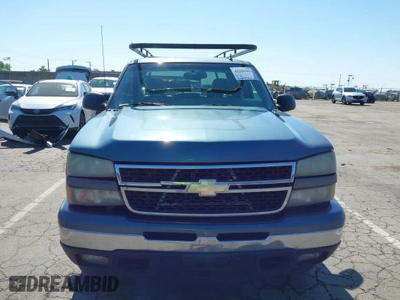 2006 Chevrolet Silverado 1500 LT1 with VIN 2GCEK13T861148180, listed as a IAAI auction lot 42201901 with 461,872 mi miles and . Bid and sale history available at DreamBid. Image 12.