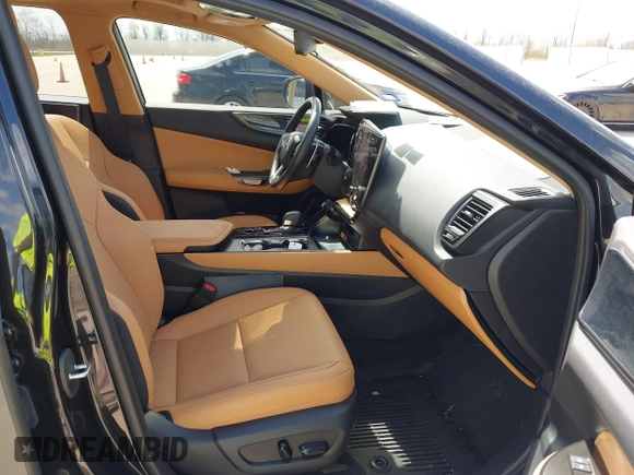 2024 Lexus NX 350h Premium z VIN JTJGKCEZ9R5020262, wystawiony jako IAAI lot #41704238 z przebiegiem 9 089 mil mil oraz . Historia ofert i sprzedaży dostępna na DreamBid. Obrazek 5.