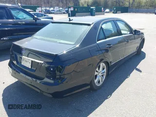 2010 Mercedes-Benz E 550 Luxury с VIN WDDHF9AB0AA136555, выставлен на аукционе IAAI как лот 42069576 с пробегом 129 775 миль миль и . История ставок и продаж доступна на DreamBid. Изображение 4.