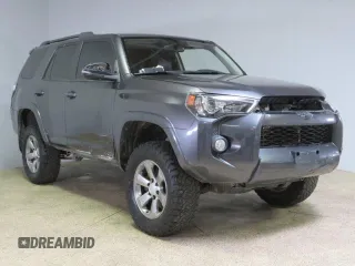2018 Toyota 4Runner SR5 with VIN JTEBU5JR7J5606564, listed as a Copart auction lot 44790425 with 149,936 mi miles and Salvage Title. Bid and sale history available at carsss.com. Image 1.