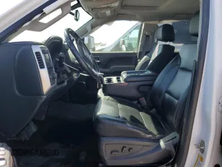 2017 GMC Sierra 2500HD SLT with VIN 1GT12TEY7HF231579, listed as a Copart auction lot 68605844 with 172,502 mi miles and Salvage Title. Bid and sale history available at carsss.com. Image 7.
