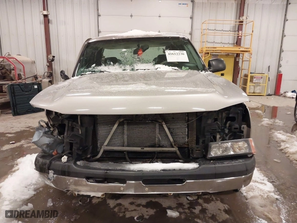 2006 Chevrolet Silverado 1500 LS with VIN 1GCEC19V46Z180282, listed as a IAAI auction lot 41612230 with 180,898 mi miles. Bid and sale history available at carsss.com. Image 12.