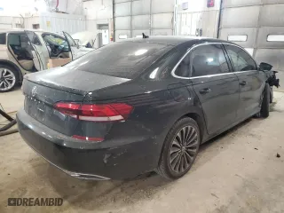 2022 Volkswagen Passat 2.0T Limited Edition with VIN 1VWBA7A30NC004575, listed as a Copart auction lot 68739082 with 19,049 mi miles. Bid and sale history available at carsss.com. Image 3.