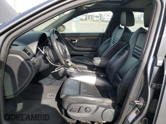 2007 Audi S4 z VIN WAUGL78E57A205295, wystawiony jako Copart lot #53499095 z przebiegiem 163 521 mil mil oraz Tytuł czysty. Historia ofert i sprzedaży dostępna na DreamBid. Obrazek 7.