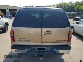 2000 Chevrolet Suburban LT with VIN 3GNFK16TXYG178606, listed as a Copart auction lot 71483564 with 127,696 mi miles and Clean Title. Bid and sale history available at carsss.com. Image 6.