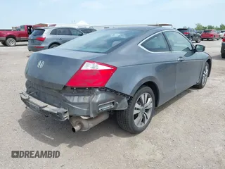 2009 Honda Accord EX z VIN 1HGCS12709A000595, wystawiony jako IAAI lot #42013877 z przebiegiem 144 868 mil mil oraz . Historia ofert i sprzedaży dostępna na DreamBid. Obrazek 4.