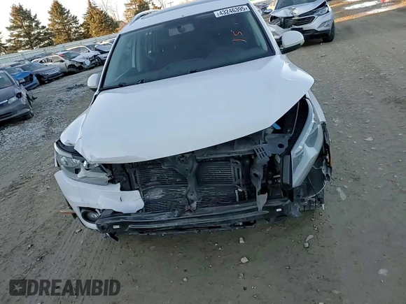 2012 Volkswagen Tiguan SE with VIN WVGAV7AX8CW533592, listed as a Copart auction lot 43246395 with 149,928 mi miles and Salvage Title. Bid and sale history available at DreamBid. Image 11.