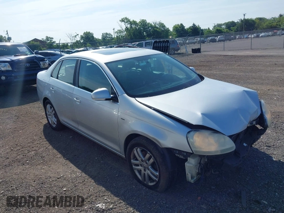 2007 Volkswagen Jetta Wolfsburg Edition with VIN 3VWEF71K87M198635, listed as a IAAI auction lot 42628986 with 180,029 mi miles and . Bid and sale history available at DreamBid. Image 1.