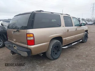 2000 Chevrolet Suburban LT with VIN 3GNFK16T6YG170955, listed as a IAAI auction lot 41918976 with 332,207 mi miles. Bid and sale history available at carsss.com. Image 4.