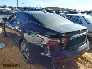 2019 Nissan Maxima S with VIN 1N4AA6AV4KC363424, listed as a IAAI auction lot 41415949 with 112,780 mi miles. Bid and sale history available at carsss.com. Image 3.